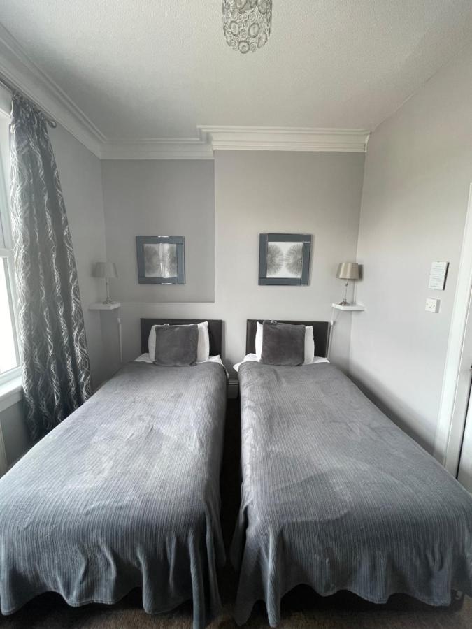 Berkeley House Bed & Breakfast ฟอร์ตวิลเลียม ภายนอก รูปภาพ